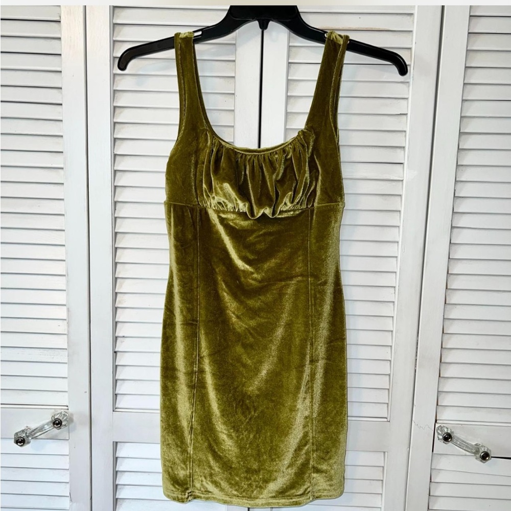 Velour Ruched Bust Green Dress